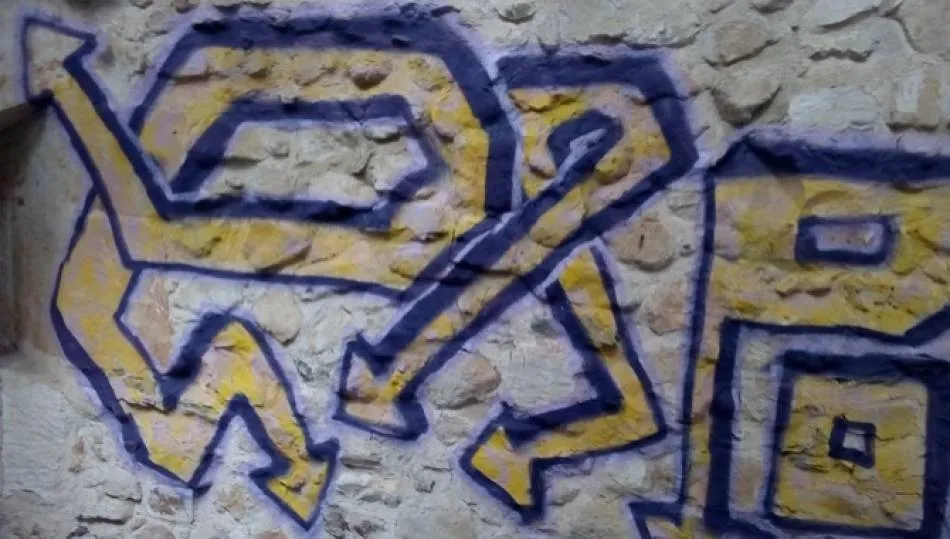 Una de las pintadas en la Cueva de Salamanca