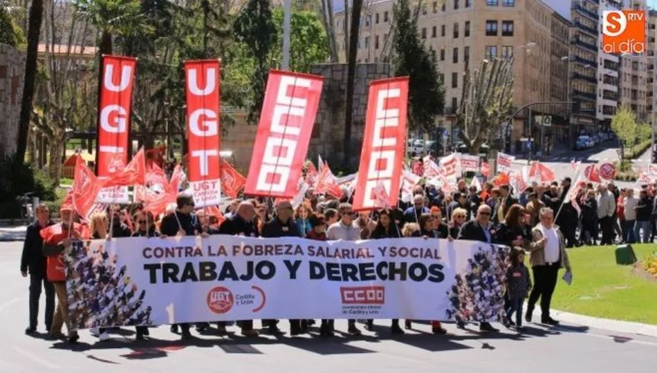 Tras la tradicional manifestación, los principales sindicatos organizan comidas populares y actuaciones