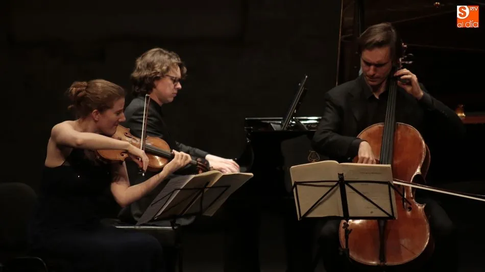 Trío Van Baerle en el escenario del Liceo / Foto: Alejandro López