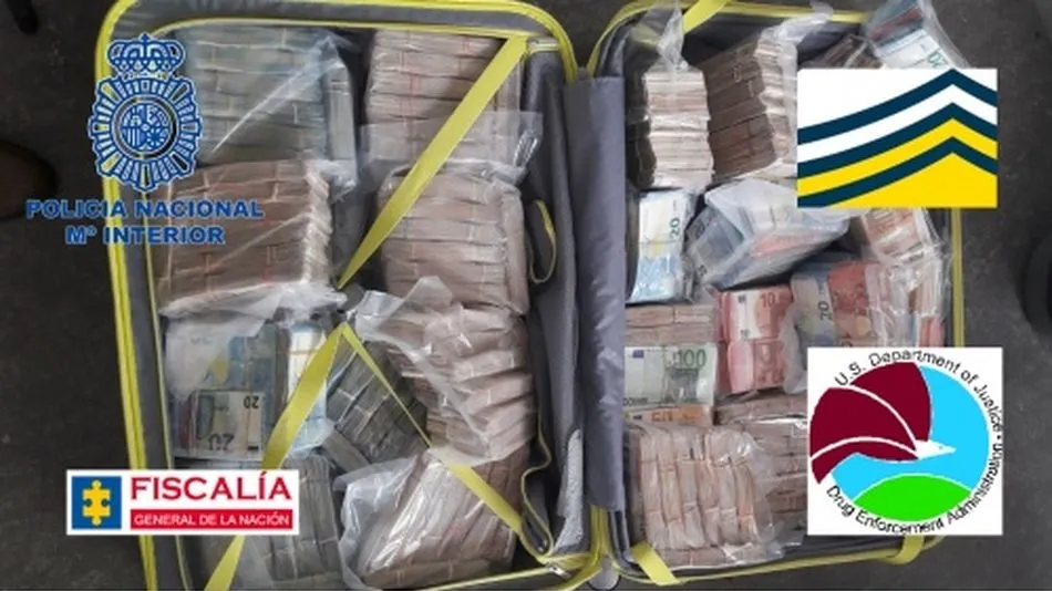 La droga era trasladada en maletas negras de gran capacidad