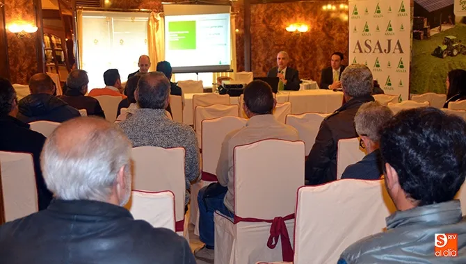 Asaja Salamanca han organizado una jornada para regantes en los salones del restaurante El Oso y el Madroño de Peñaranda