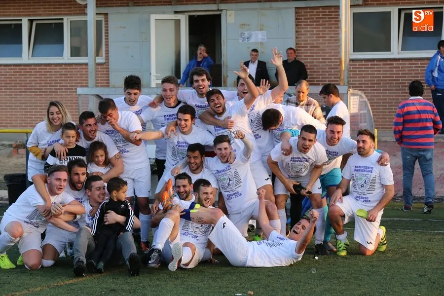 El Ribert firma su ascenso a Regional en la temporada de su regreso a la competición