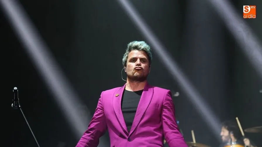 Dani Martín, durante un momento del concierto en Salamanca.