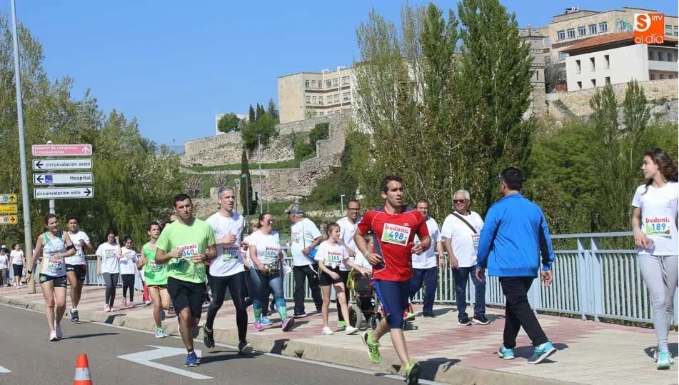 El colegio Misioneras de la Providencia celebra la segunda edición de su carrera