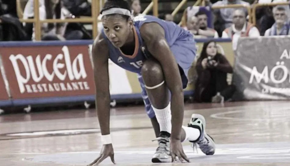 Angel Robinson continuará en Avenida otra temporada