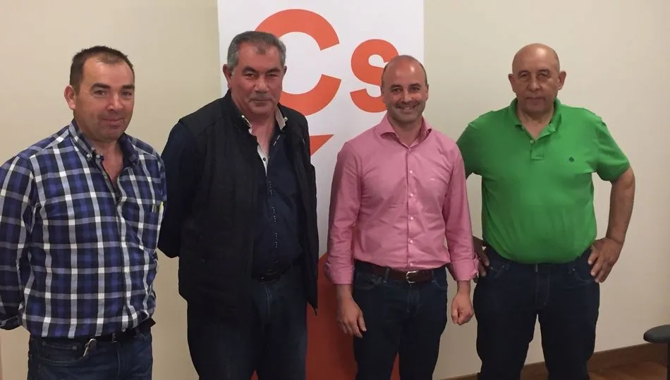 Reunión de la Alianza con el procurador salmantino David Castaño