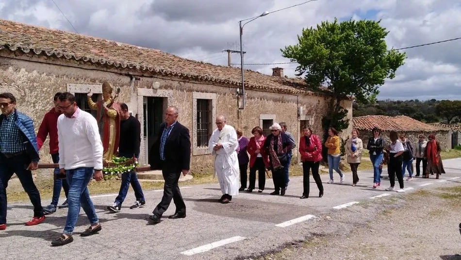 Los vecinos de Grandes celebraban este sábado la festividad de San Gregorio