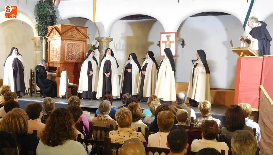 El grupo Lazarillo de Tormes realizaba la 187ª representación de Teresa, la jardinera de la luz