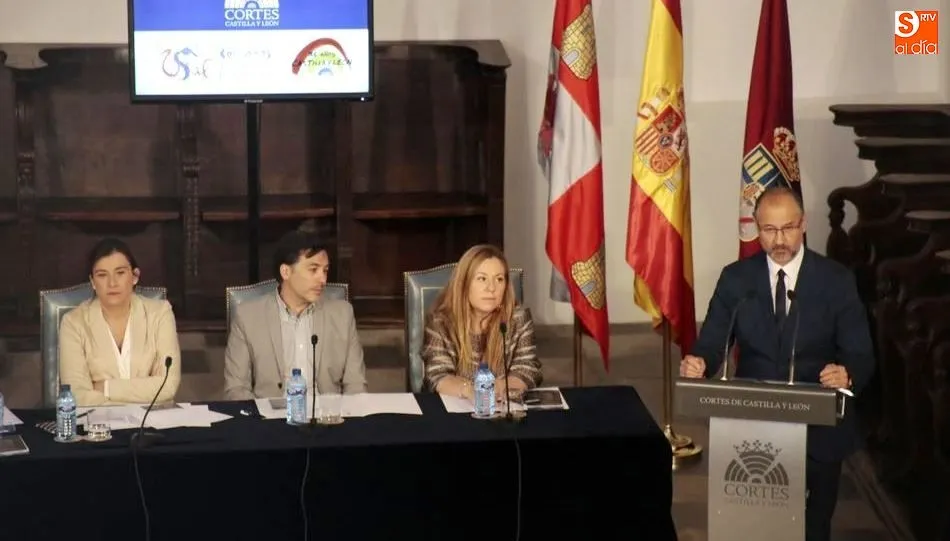 Intervención del salmantino Luis Fuentes en este Pleno de las Cortes regionales. Foto de Alejandro López