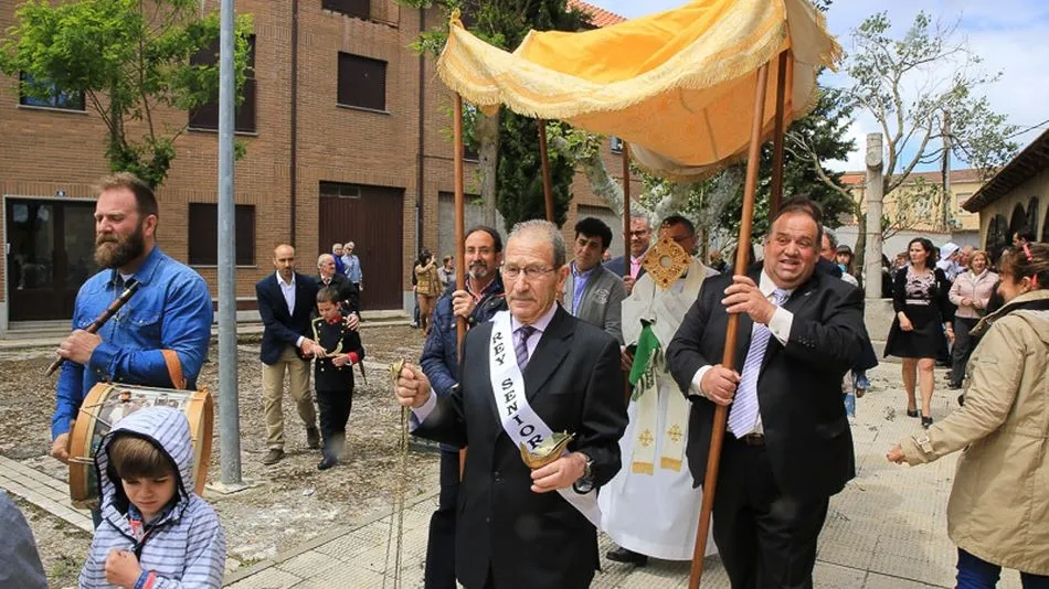 Imagen de archivo de la procesión del Corpus de Aldeatejada