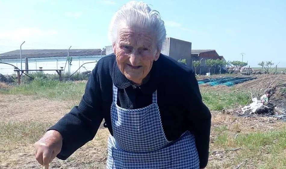 María Luisa Iglesias, vecina de Rollán, a sus 104 años