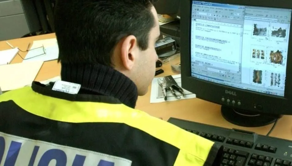 Un hombre de Alicante guardaba cientos de imágenes y vídeos de abusos a menores, algunos de muy corta edad