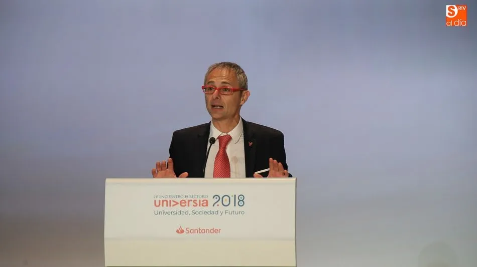 Ricardo Rivero dio las gracias a empresas e instituciones colaboradoras de Universia. Foto: Alberto Martín