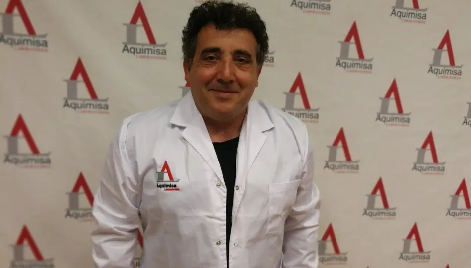 Codón, en la sede de la empresa patrocinadora.