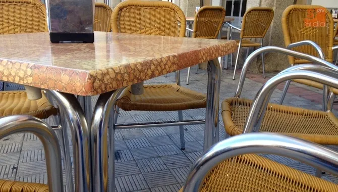 El Ayuntamiento autoriza a la hostelería a instalar pantallas de televisión con motivo de la...