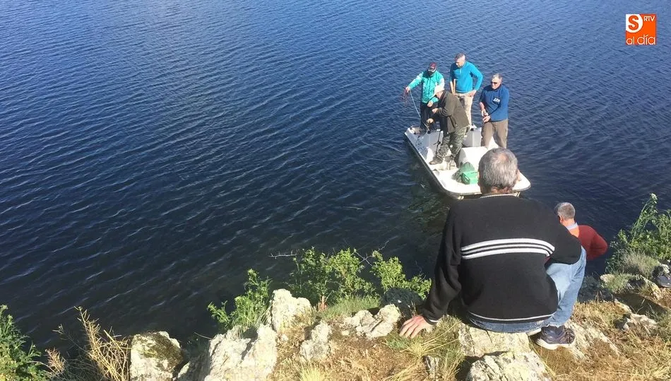 La búsqueda comenzaba el viernes por las márgenes del Tormes hasta que era localizada la caña del pescador
