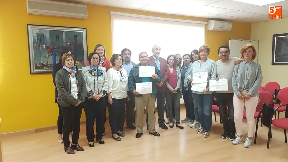 Los participantes, tras la entrega de los diplomas