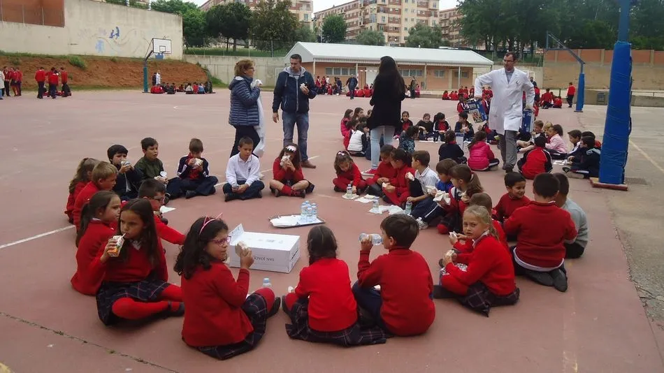 Un grupo de alumnos disfruta de una de las actividades.