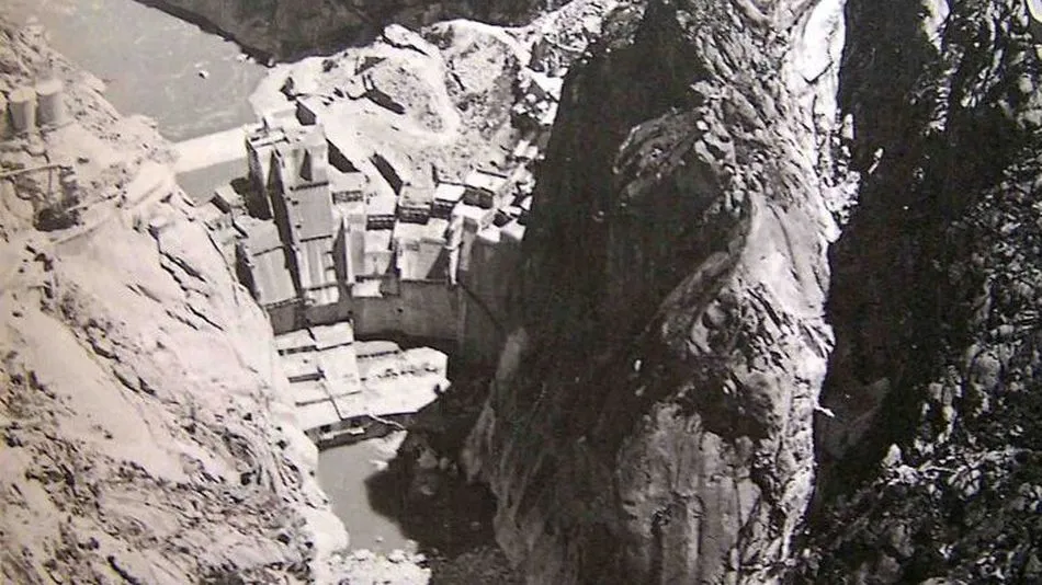 Presa de Aldeadávila en construcción | IBERDROLA