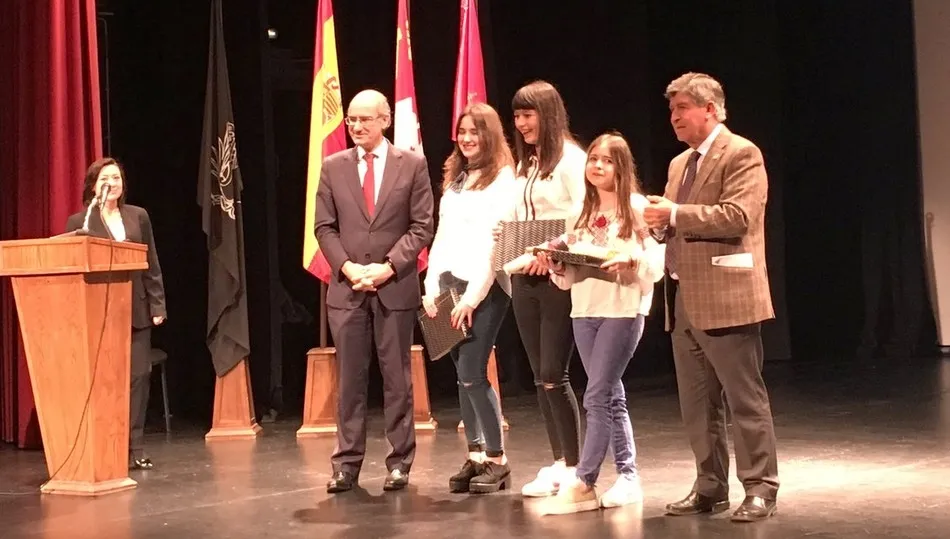 Alumnos del IES Manuel Moreno Blanco, ganadores del certamen