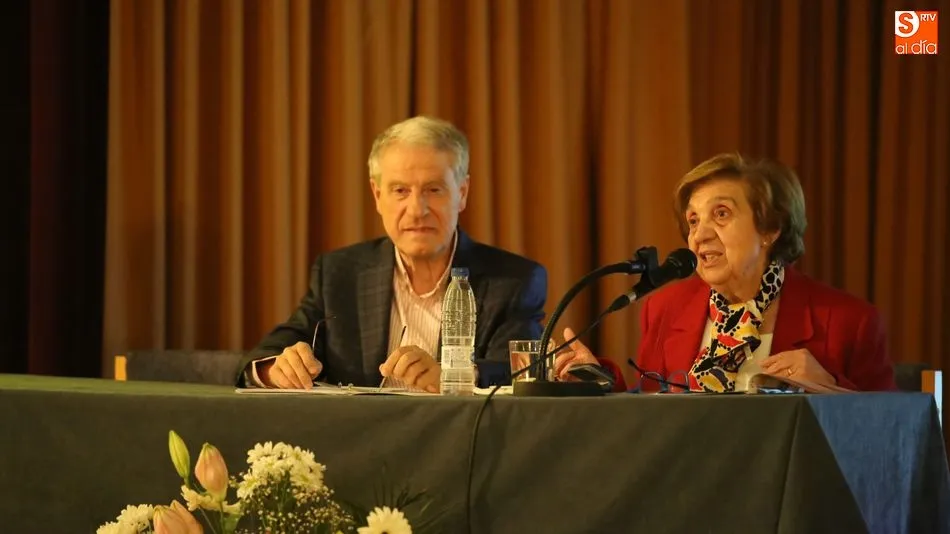 Momento de la conferencia en honor a Bonifacia / Foto: Alberto Martín