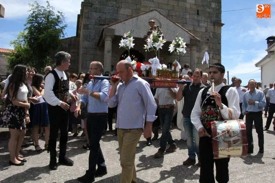 Los actos religiosos, protagonistas en las fiestas en honor San Antonio en El Milano