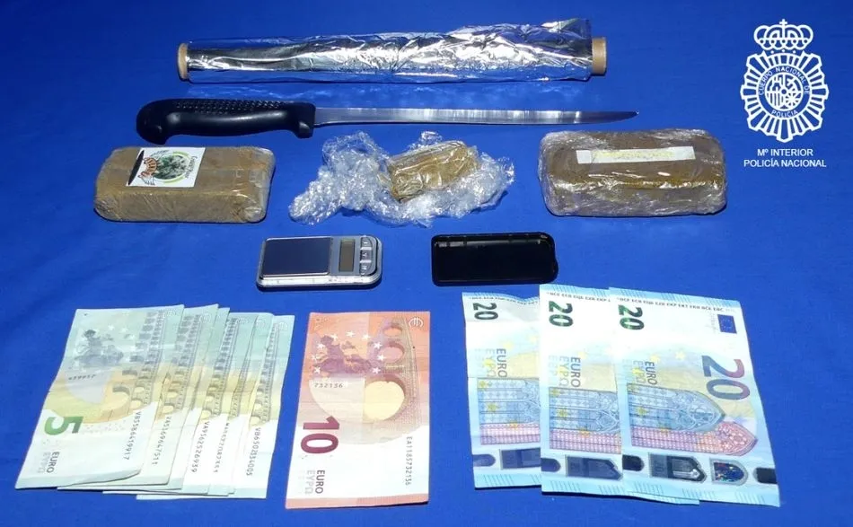 Material incautado por la Policía Nacional.