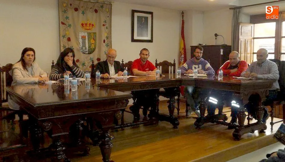 El equipo de Gobierno rechazó las mociones debatidas presentadas por Ciudadanos / ESTER CORREDERA