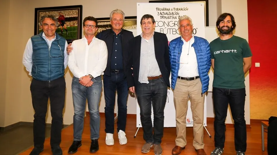 Santi Hidalgo, Francisco Menéndez,  Jorge DAlessandro , Antonio Fraile , Carlos Gutiérrez  y Luis Jiménez en el congreso sobre fútbol 4.0
