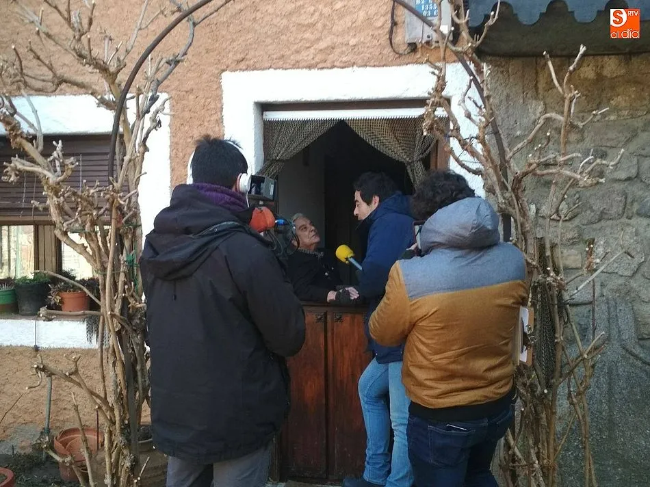 Pablo Chiapella convivió varios días en La Alberca con su equipo de grabación.