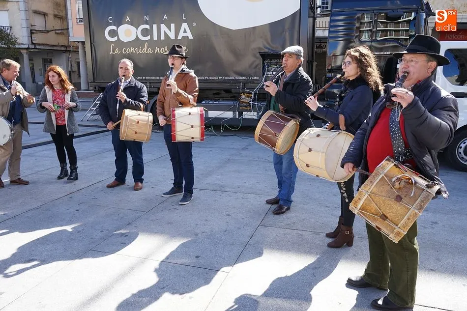 Guijuelo acogió una quedada de tamborileros durante la Fiesta del Mondongo