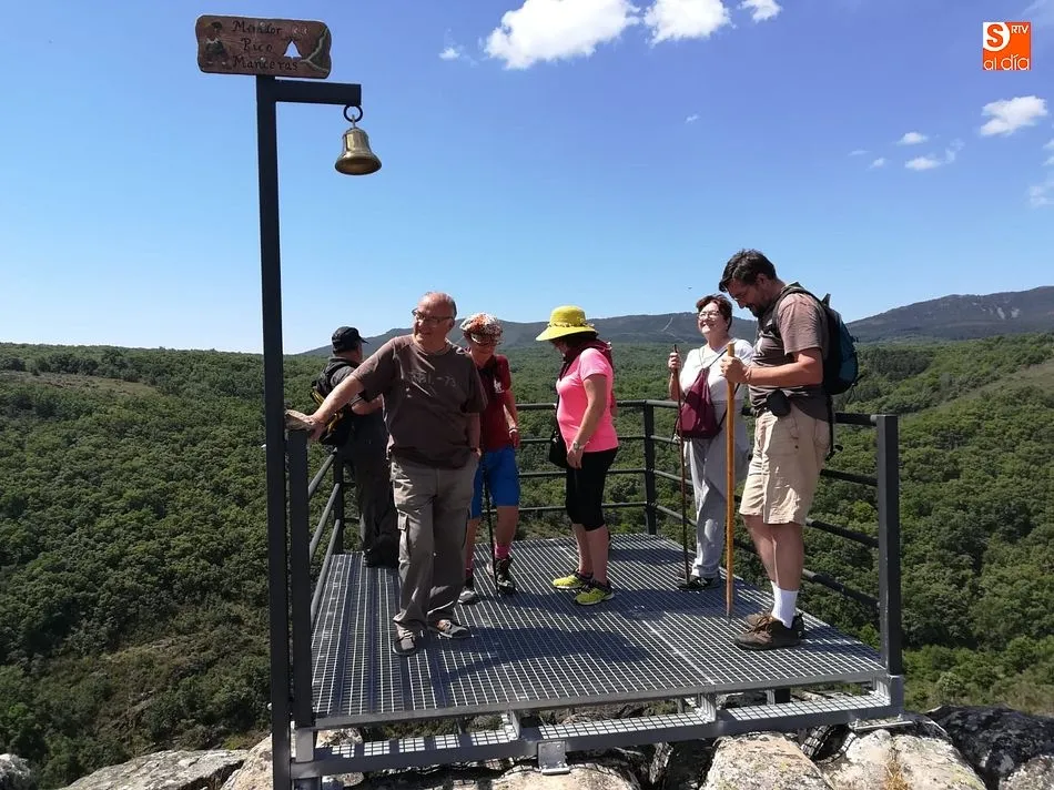 Los participantes en la nueva propuesta de Acasife disfrutaron de la belleza de la Sierra de Francia