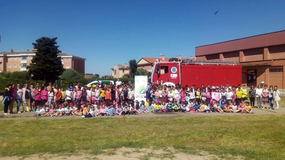 El CEIP Manuel Moreno Blanco recibía esta jornada la campaña ‘Cada incendio quema algo tuyo’