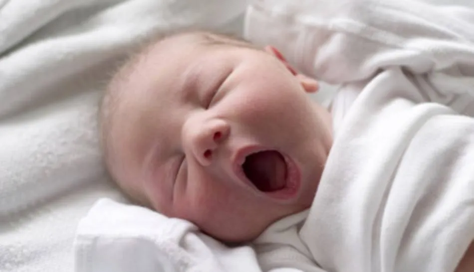 Las madres españolas tienen a su primer hijo tres años más tarde que las extranjeras