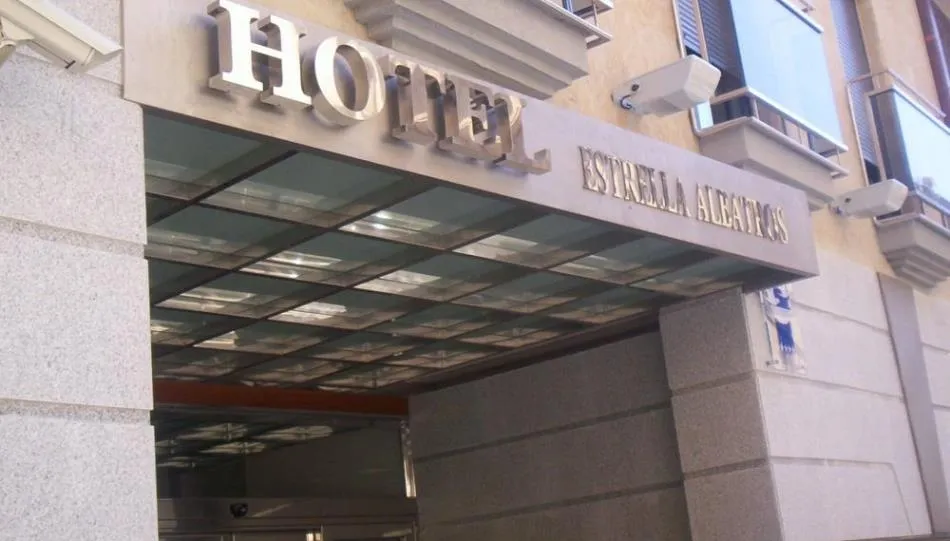 Hotel de la calle El Grillo donde tuvo lugar el incendio