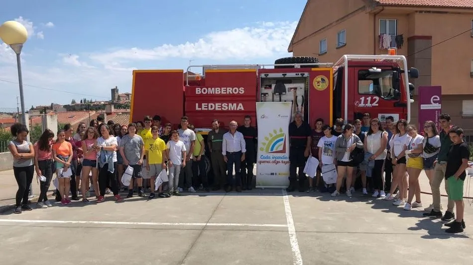 La campaña ‘Cada incendio quema algo tuyo’ se presentaba esta mañana en el IESO Miguel de Unamuno de Ledesma