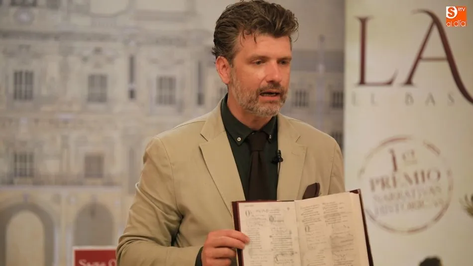 Francisco Narla, en la Librería Santos Ochoa. Foto: Alberto Martín