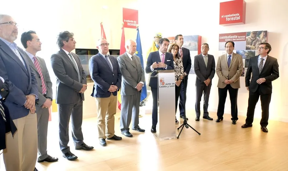 El consejero de Fomento y Medio Ambiente presenta el operativo junto a los nueve delegados territoriales