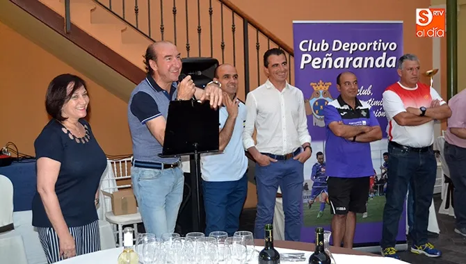 El CD Peñaranda ha organizado un acto de agradecimiento al apoyo de medio centenar de empresas durante esta temporada