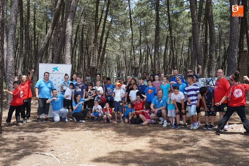 Un total de 25 niños y 15 monitores participaron en Día del Voluntario en San Miguel de Valero