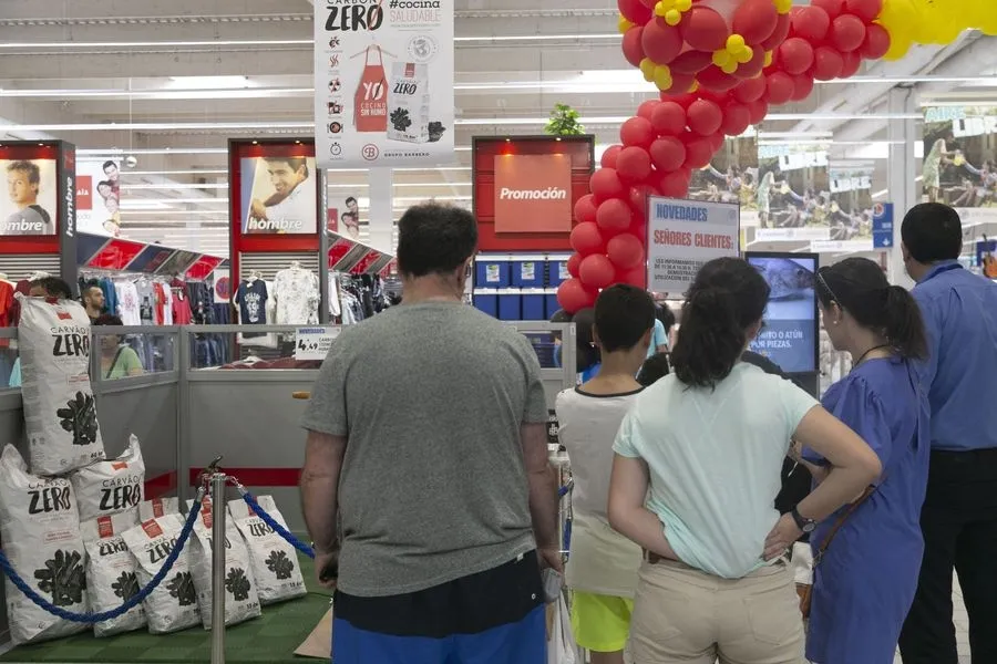 El público ha podido comprobar que el sabor de los alimentos conserva su gusto al no transmitir la sensación de quemado.
