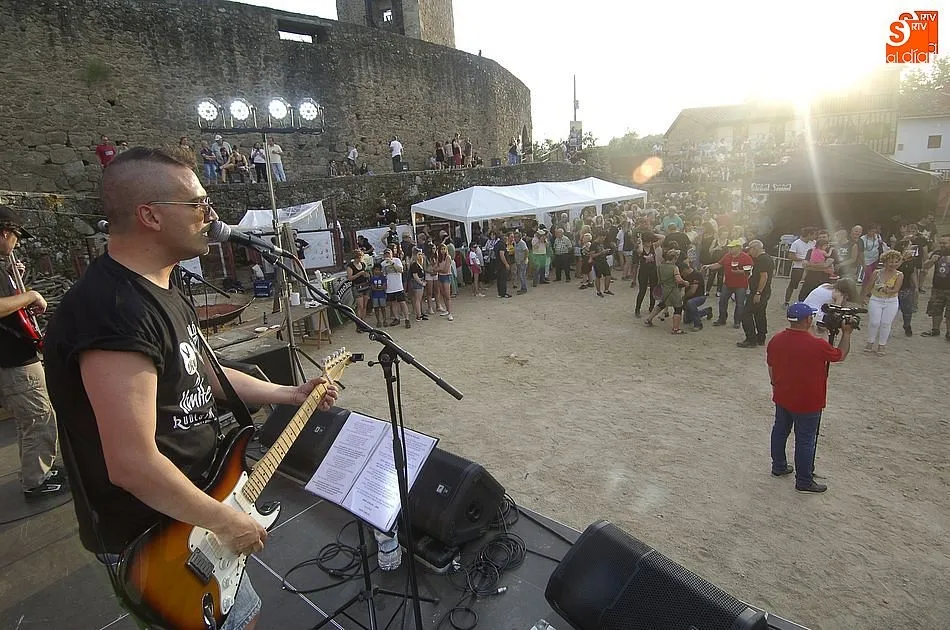Música y entorno natural hacen que el Mejillón Rock se viva de una forma diferente/Fotos:Adrián Martín