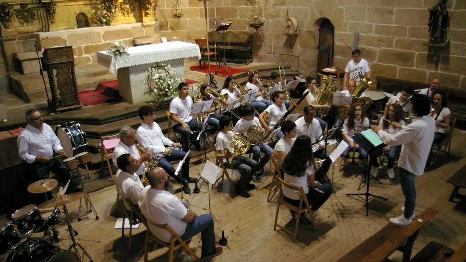 Concierto de la Banda Felipe Espino en la iglesia de Monleras