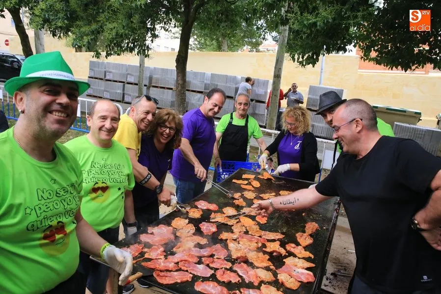 Por la tarde, autos locos, animación y verbena en la carretera de Ledesma completarán la jornada / Foto: Alberto Martín