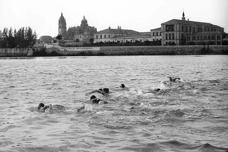 Cuando el río Tormes era una instalación deportiva  