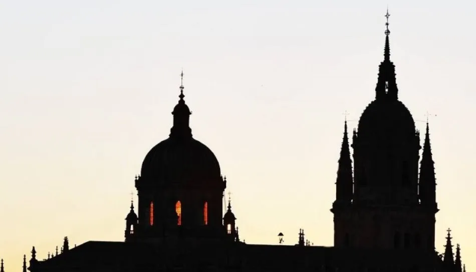 Sitios de España incluía a Salamanca entre las diez catedrales más bonitas del país. Foto de Armando Sánchez Fernández