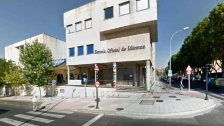 A lo largo de este mes de julio, todos aquellos interesados podrán matricularse para el próximo curso 2018-2019 en cualquiera de las Escuelas Oficiales de Idiomas de la Comunidad