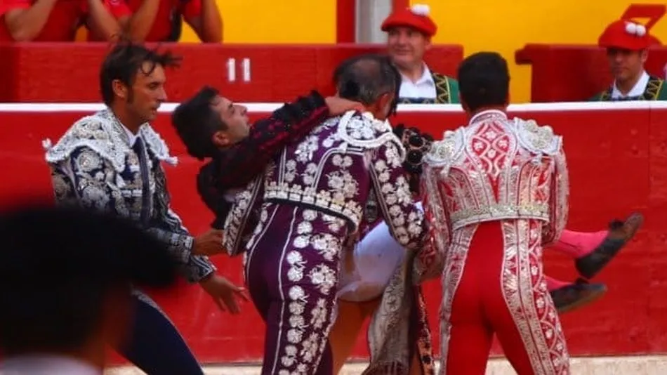 Javier Castaño tras la cornada en Pamplona.