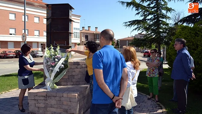 Las victimas del polvorín han sido recordadas un año mas en la escultura levantada en su memoria