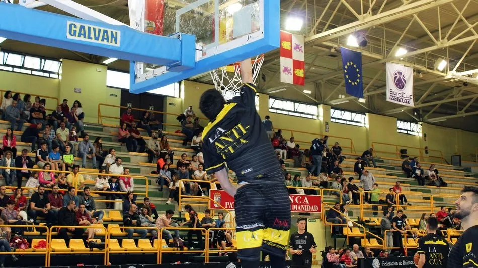 La Antigua, Club Baloncesto Tormes.